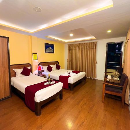 Thamel Grand Hotel Катманду Екстер'єр фото