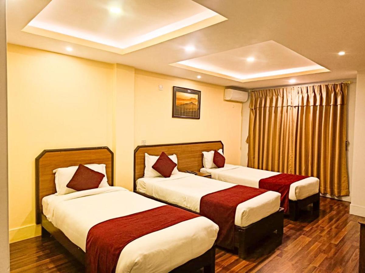 Thamel Grand Hotel Катманду Екстер'єр фото