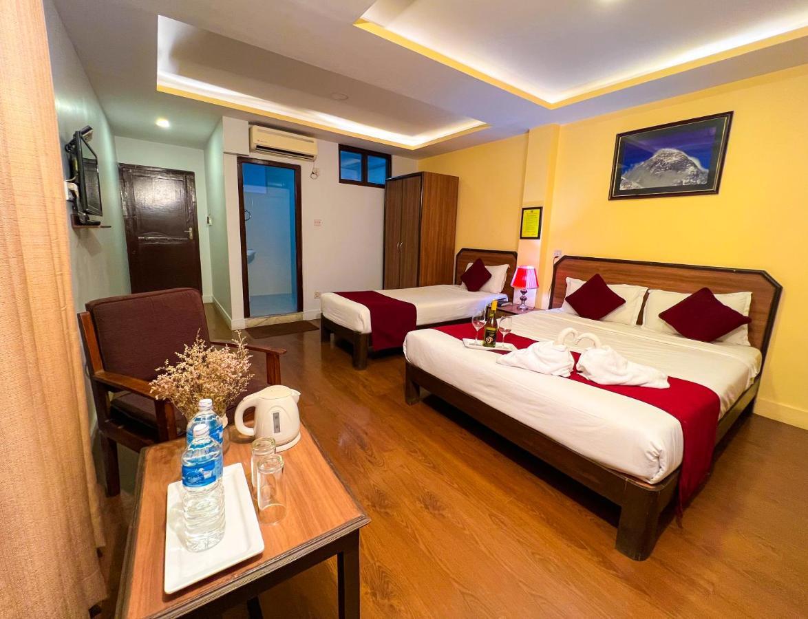 Thamel Grand Hotel Катманду Екстер'єр фото