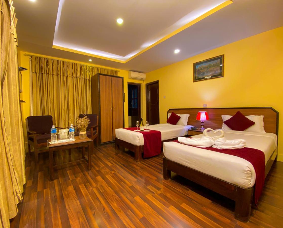 Thamel Grand Hotel Катманду Екстер'єр фото