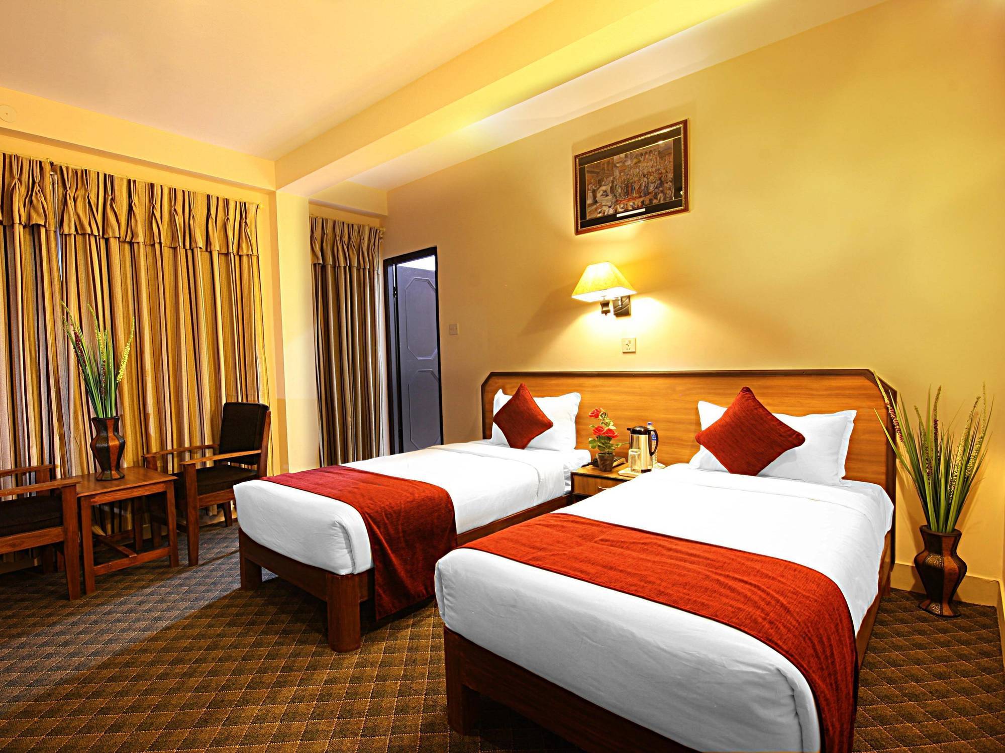 Thamel Grand Hotel Катманду Екстер'єр фото